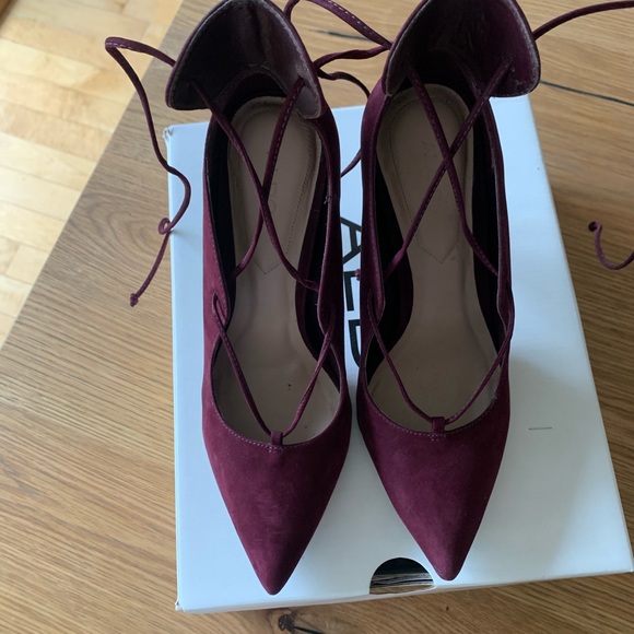 Gorgeous Burgundy/Plum Lace Up High Heels - Picture 3 of 5